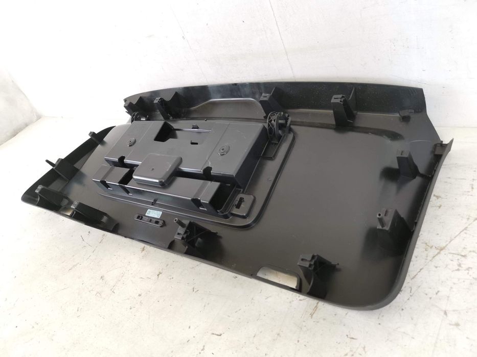 Вътрешна декоративна облицовка на задната врата Порше Кайен / Porsche