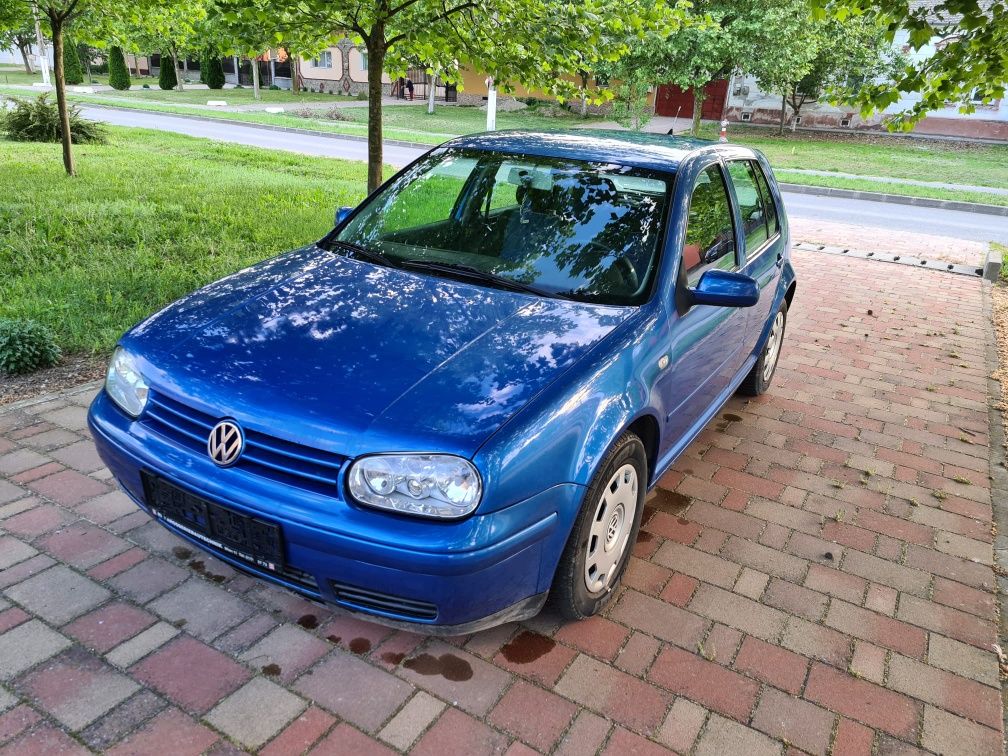 Volkswagen Golf 4