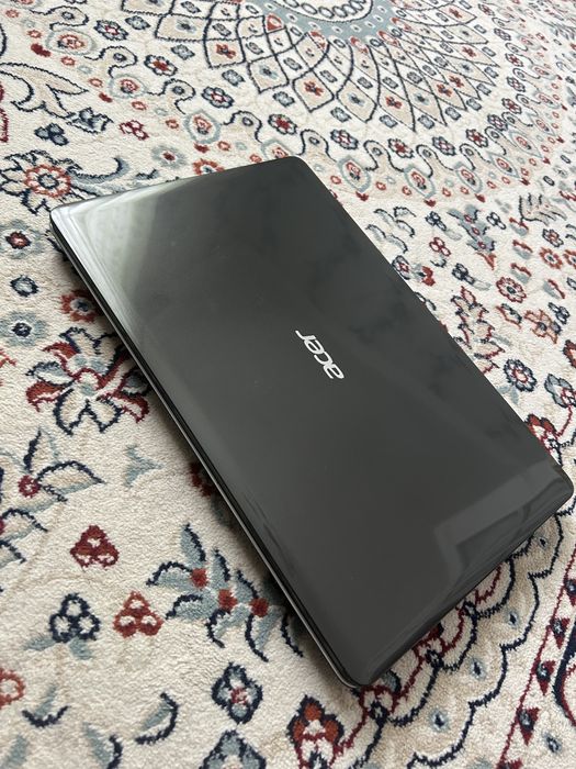 Ноутбук acer с сумкой
