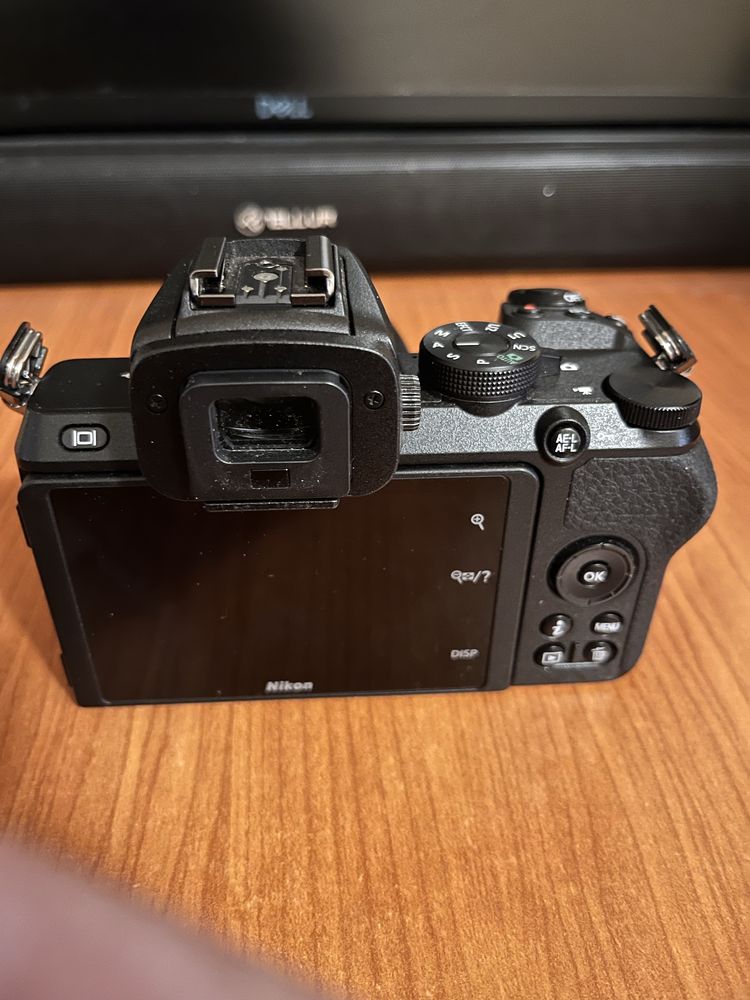 Nikon Z50 mirrorless + obiectiv Nikkor 16-50mm