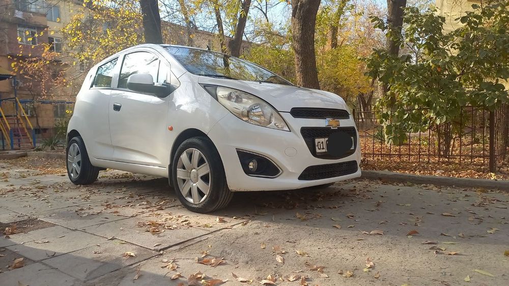 Продаётся автомашина  Spark