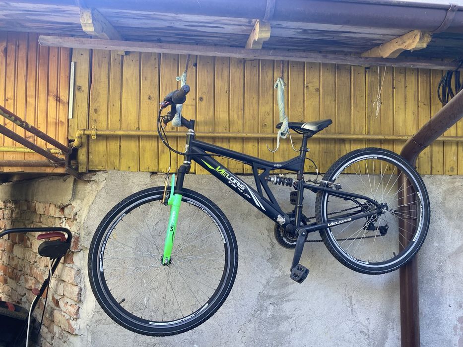 Vând bicicleta velors