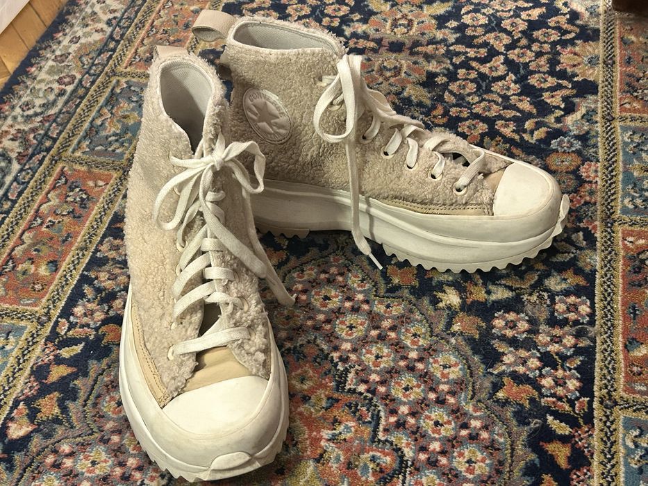 Converse Run Star Hike