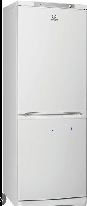 Продам холодильник Indesit