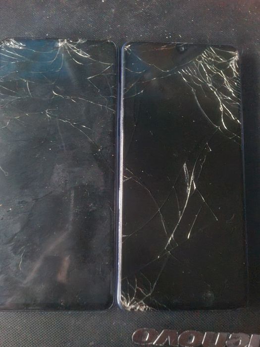 vand 2 telefoane samung  A41 display spart