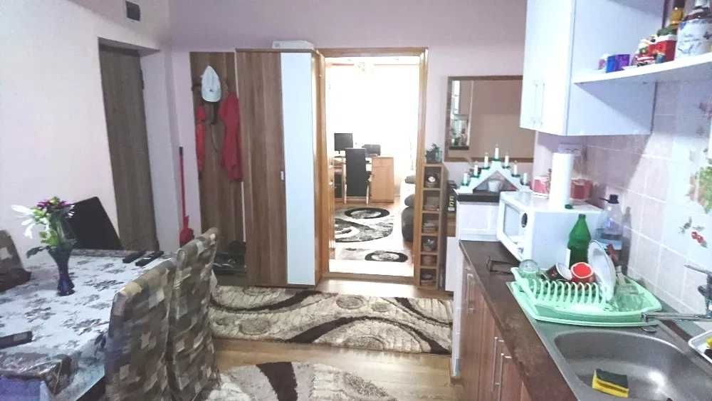 Apartament 3 camere luminos si spatios cu gradina