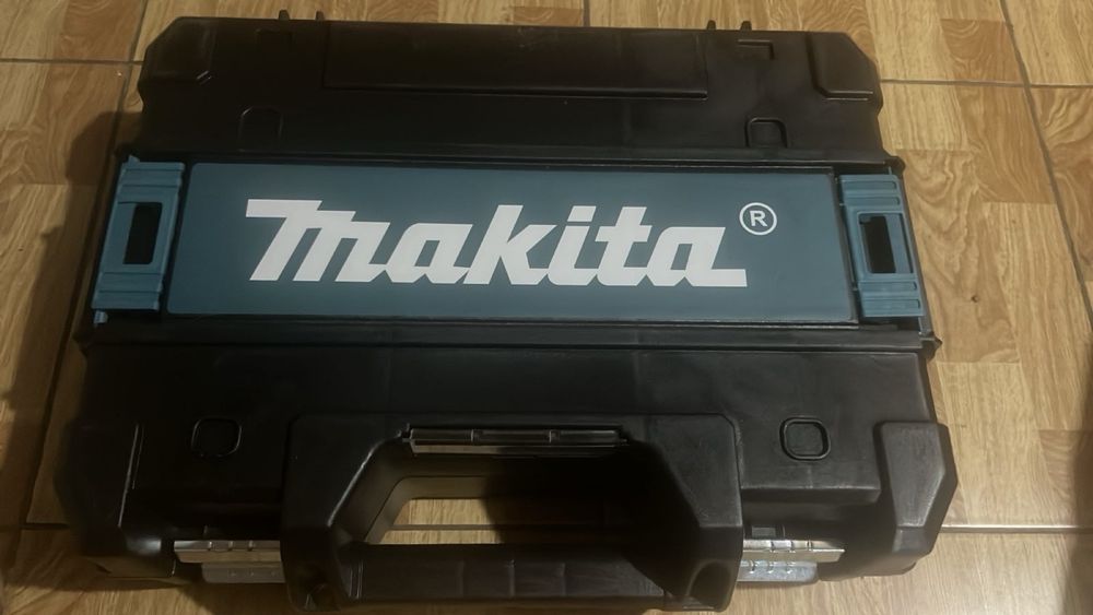 Уровень лазерный  makita bosch