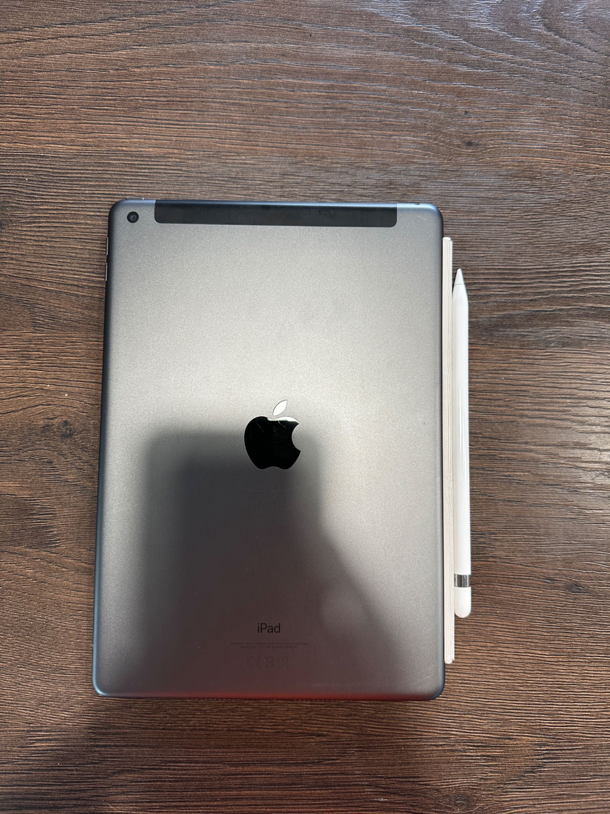 iPad 7th generation (WiFi + celular)  + Apple Pencil + Cover