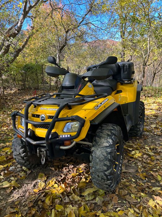 Vând Can Am 800r