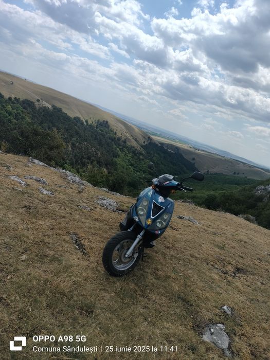 Vând scuter yiying 49cc