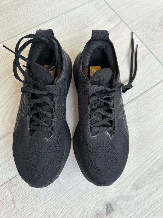 Маратонки Asics