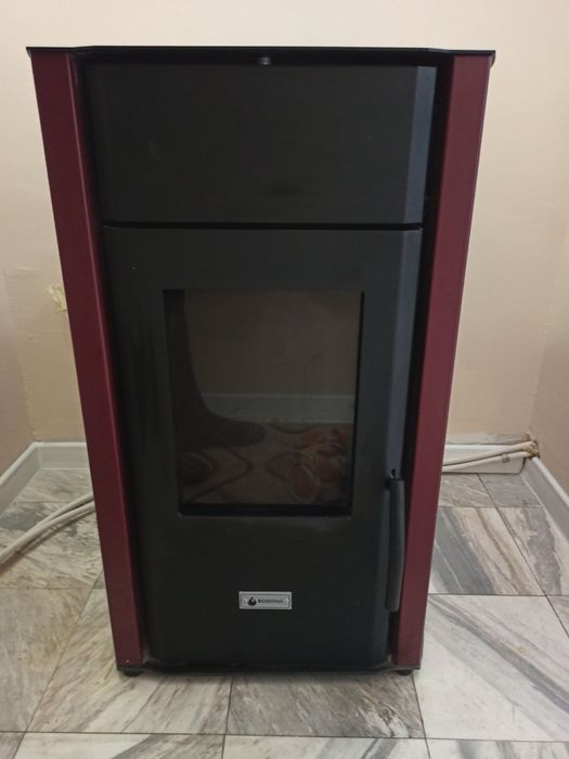 Пелетна камина Чисто Нова