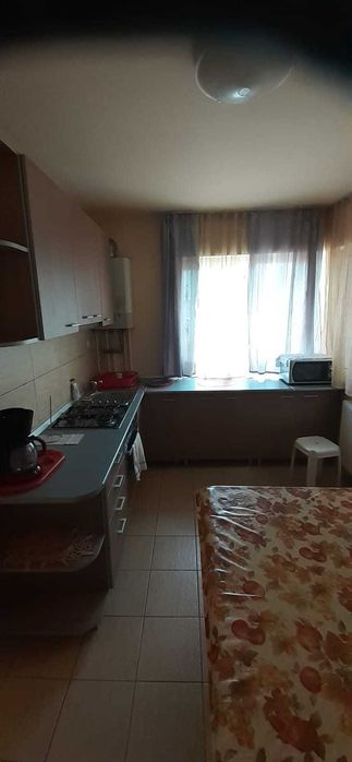 Apartament 3 camere, 76 mp utili + 2 balcoane, loc de parcare, mobilat