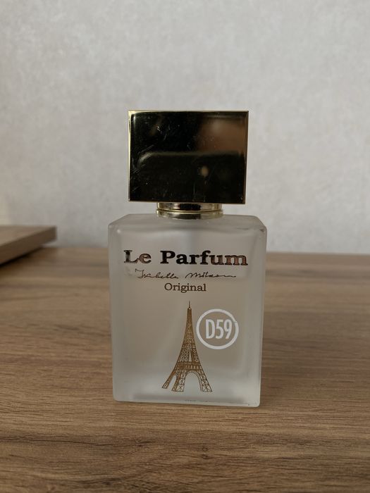 Дамски парфюми.