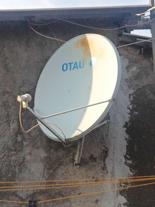 Спутниковая тарелка