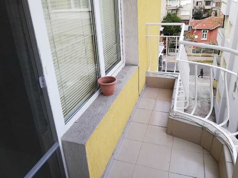 Дава се под наем Двустаен апартамент в Бургас, Център - 65 кв.м за 425 € - Снимка #8