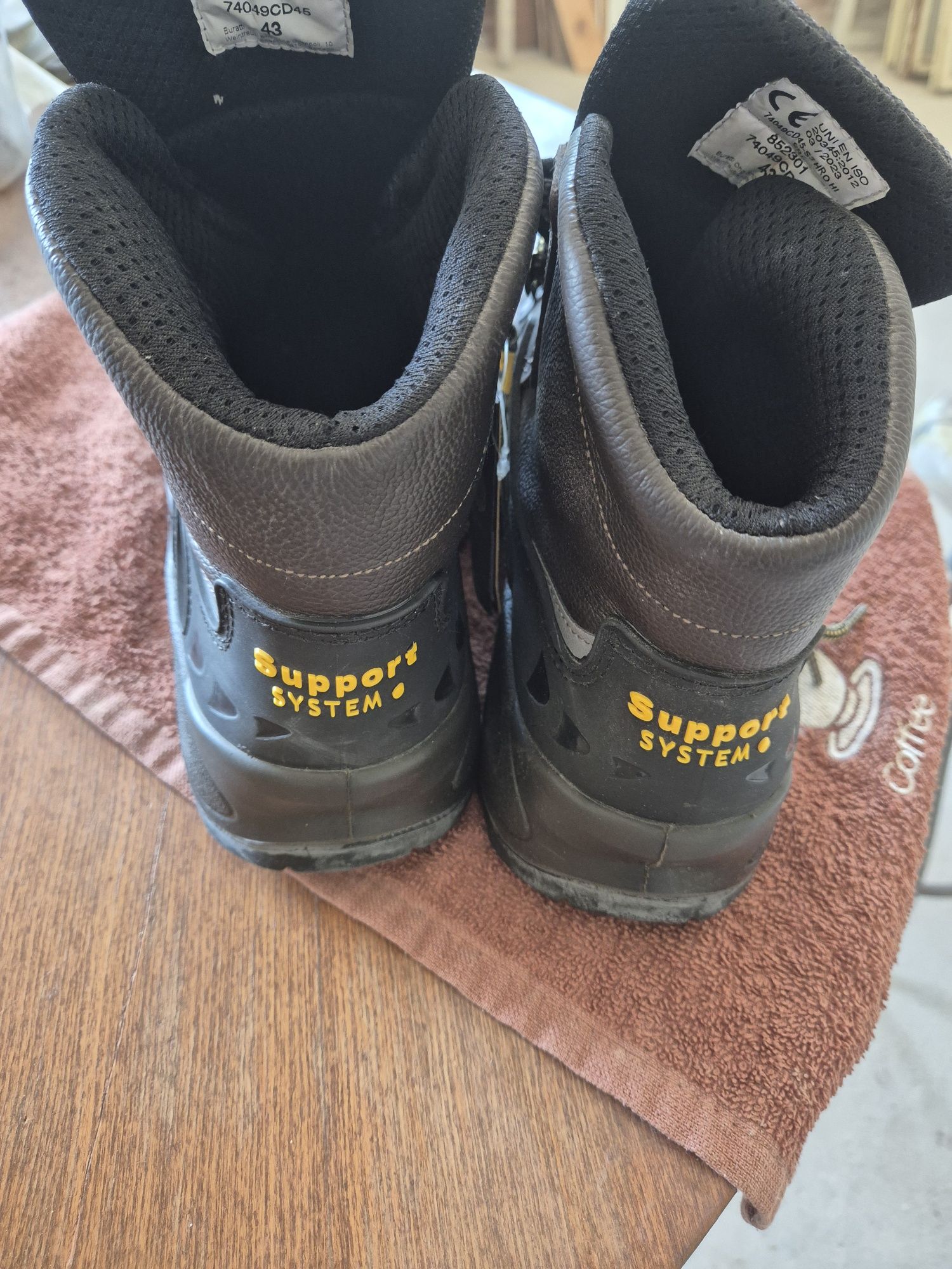 Работни обувки vibram support system