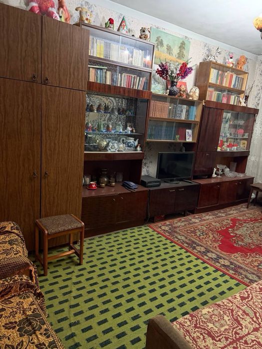 Продаётся Квартира Чиланзар 16. 2/5/5 Ор-р Метро Чиланзар