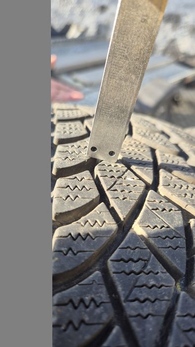 set roți; cauciucuri;195 55 16 ,de iarnă,jante tablă,capace ,originale