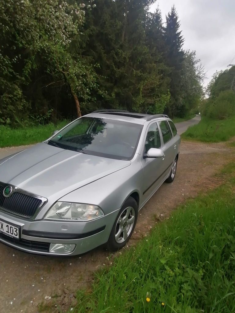 Vând Skoda Octavia 2006 Bkd 2.0 Diesel. Dsg