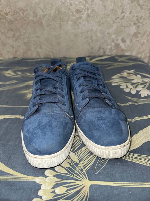 Louboutin почти нету в узб