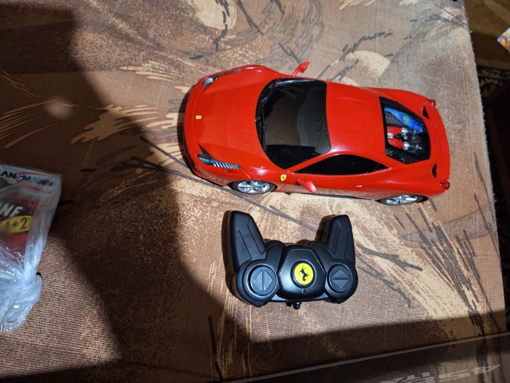 Кола с дистанционно Ferrari 458 Italia Rastar 1:18