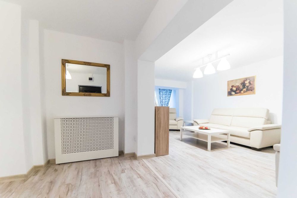 Apartament 3 camere central etaj 5/7