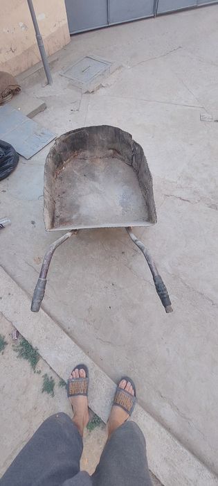 Arava qalin metaldan yasalgan