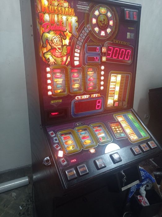Продам игровой аппарат автомат Русская Рулетка. Цена 250000