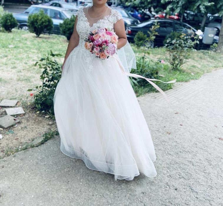 Vând rochie mireasa