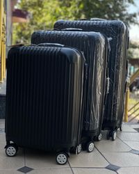 Большой чемодан  черные из ABS пластика 001