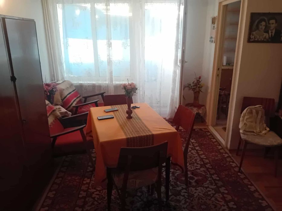 Garsoniera 33mp Darmanesti etaj 3 balcon luminoasa calduroasa