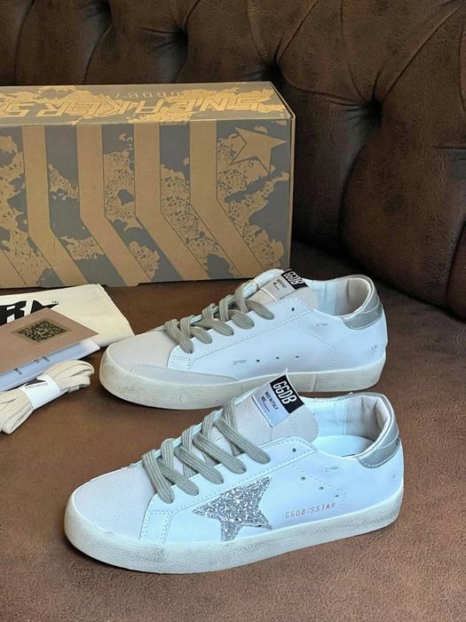 Adidasi Golden Goose noi