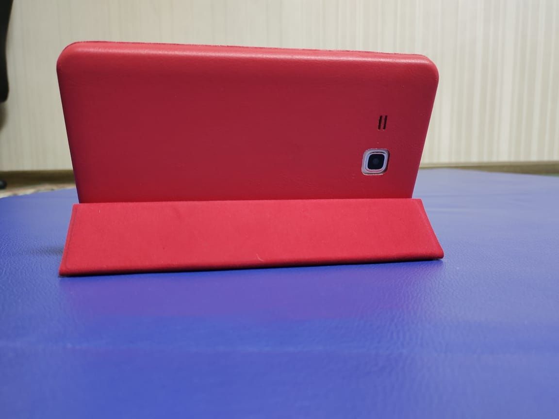 Продам планшет Самсунг  Galaxy Tab A (2016) SM-T280
