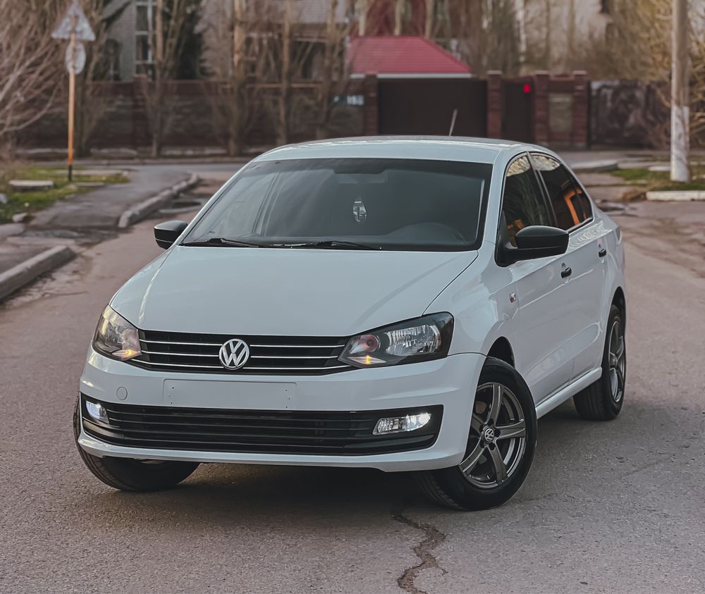 Vw polo 2016г продам