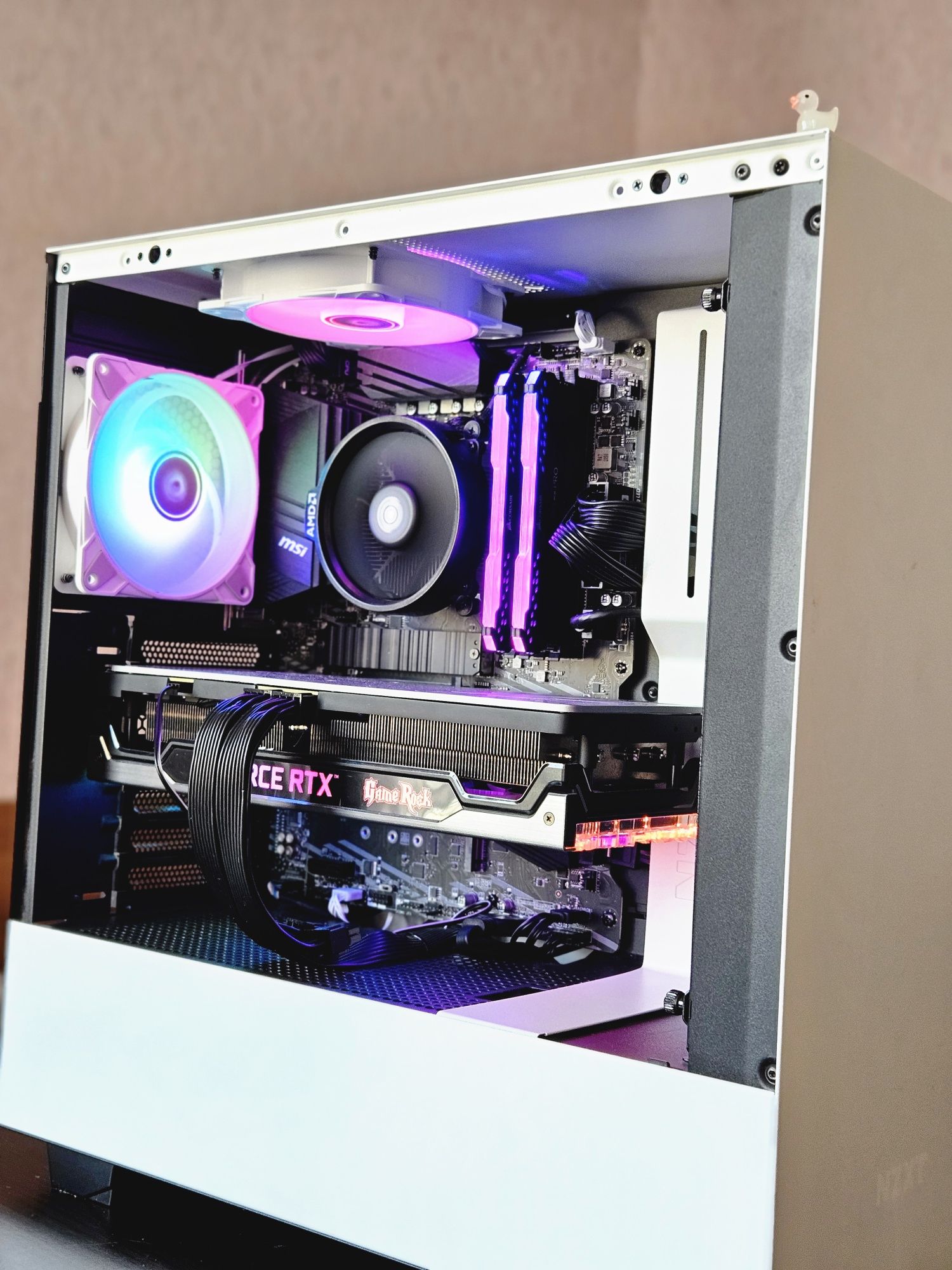 Геймърски Компютър ryzen 5 5600x rtx3070
