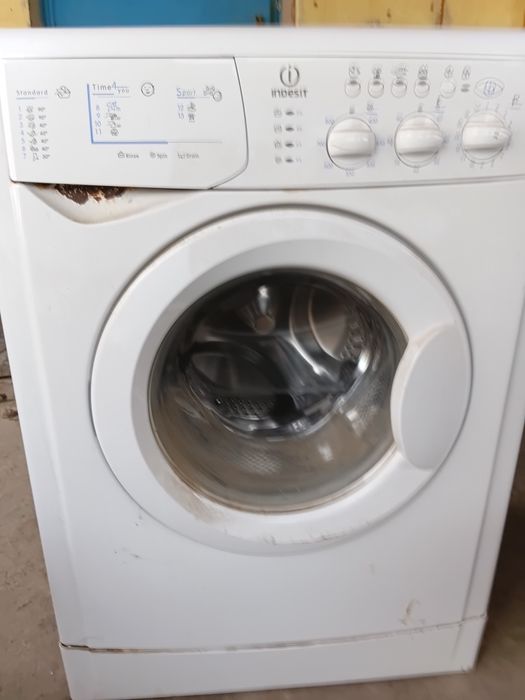 Продам стиральную машину