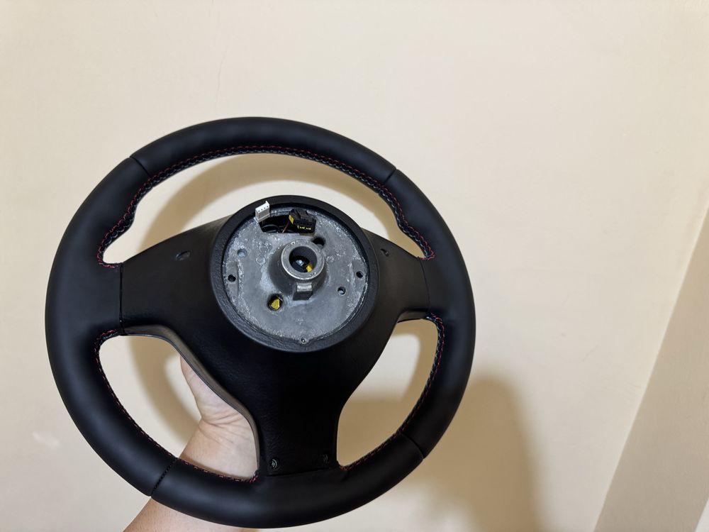 Volan Bmw M3 M5 E46 E39 M5 E38 e53 X5 e83 X3 gaming