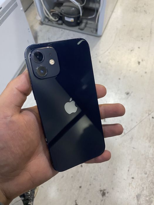 Iphone 12.   64 gb