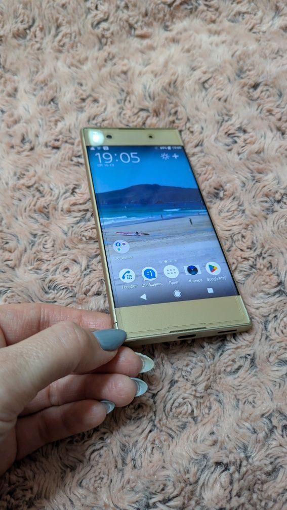 Телефон Sony XA1 като нов