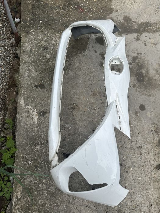 Bară față toyota yaris.