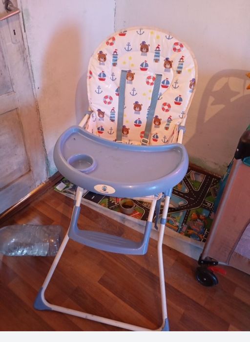 Măsuță pt bebe de papă
