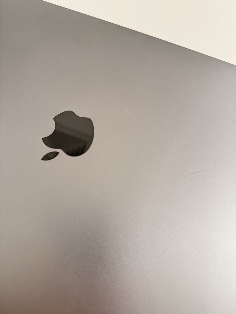 Macbook Pro 13 - M1 - 512 GB - 8RAM - Silver