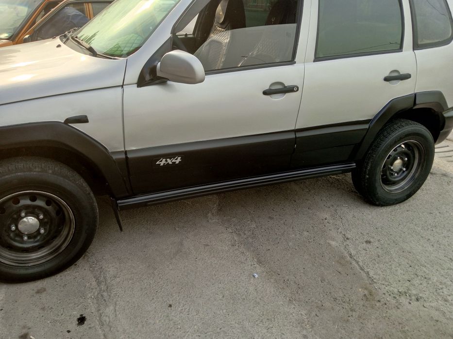 Нива Шевроле 205