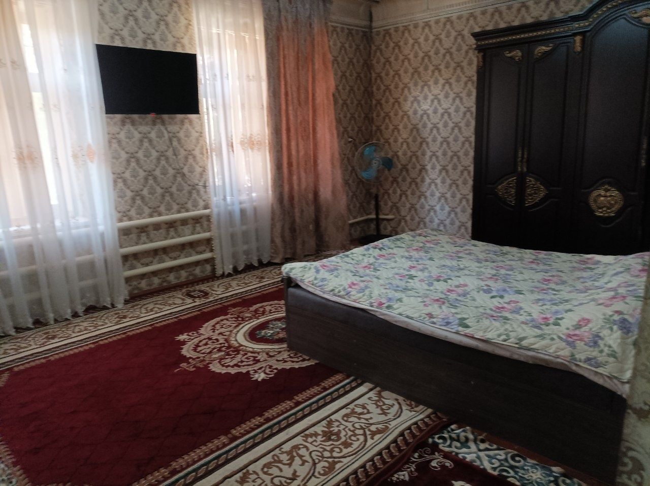 Hovli sotiladi sharoiti yaxshi