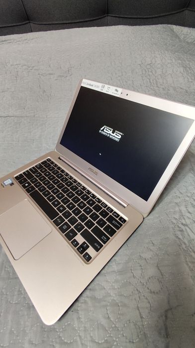 Asus ZenBook UX305