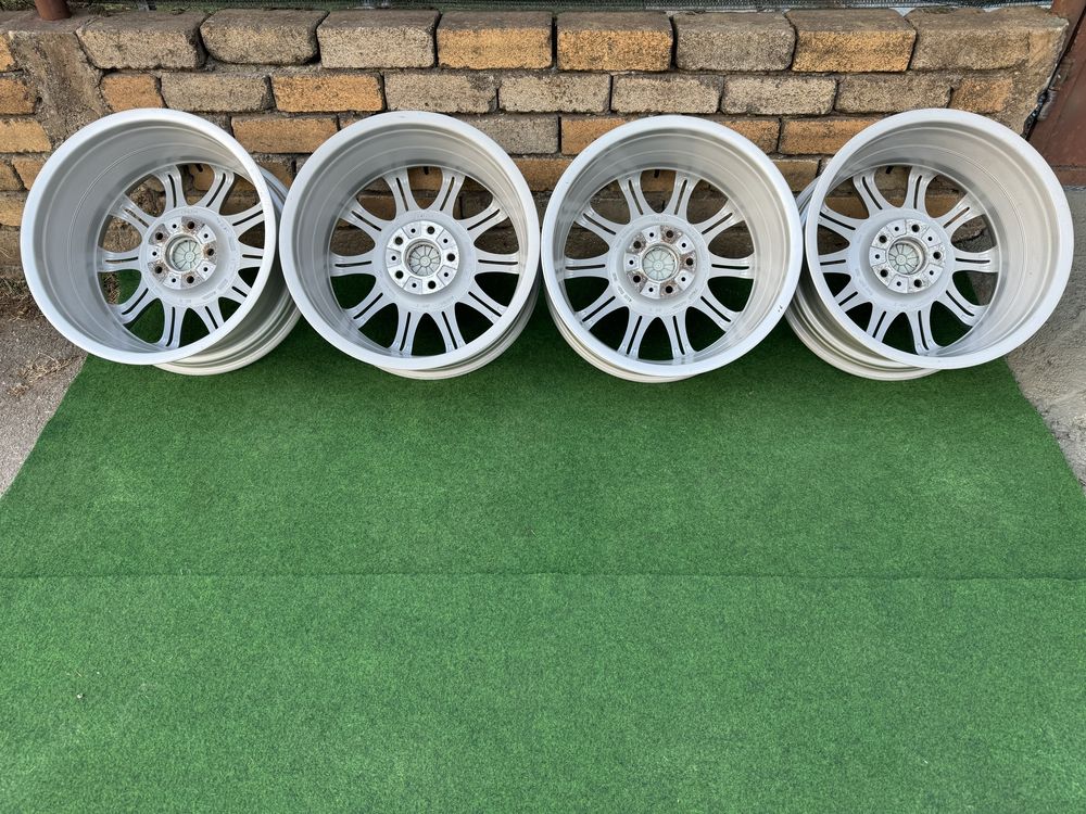 4 броя Джанти БМВ BMW Style 135 18 цола за E60 E61 E34 F10 E46 E90 E91