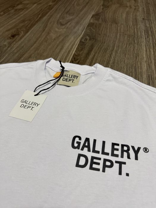 Tricou Gallery Dept - Nou cu etichetă , Calitate Premium