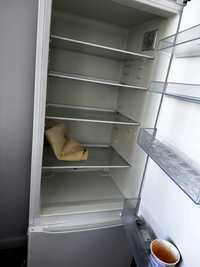 Продам холодилтник Бош на запчасти