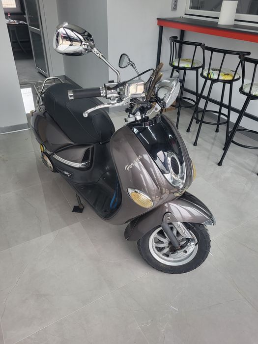 Scuter retro 125 cm, impecabil